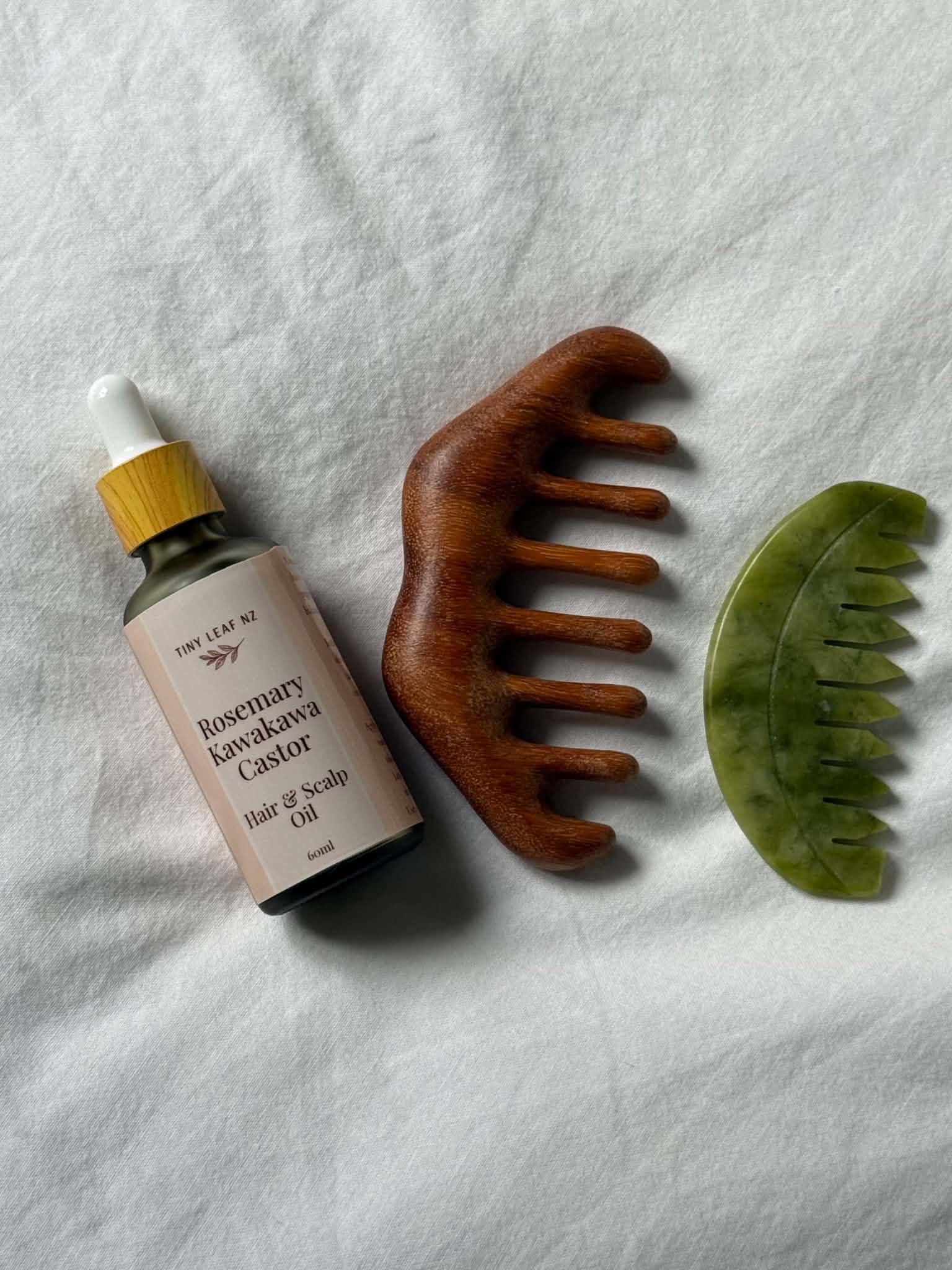 Rosemary, Kawakawa & Castor Hair Oil + Wooden Scalp Comb + Jade Scalp Comb + Reusable Tiny Leaf Bag