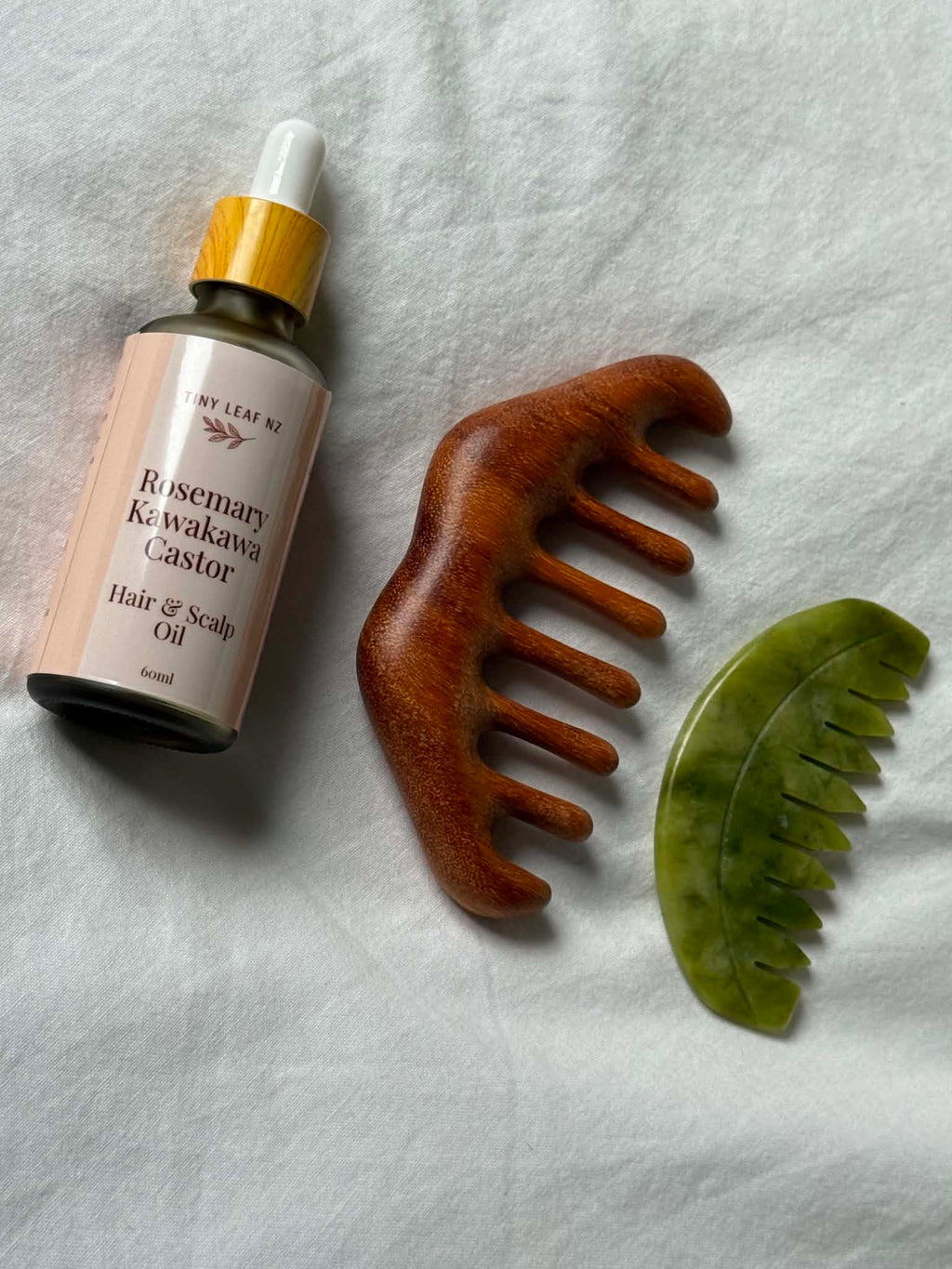 Rosemary, Kawakawa & Castor Hair Oil + Wooden Scalp Comb + Jade Scalp Comb + Reusable Tiny Leaf Bag